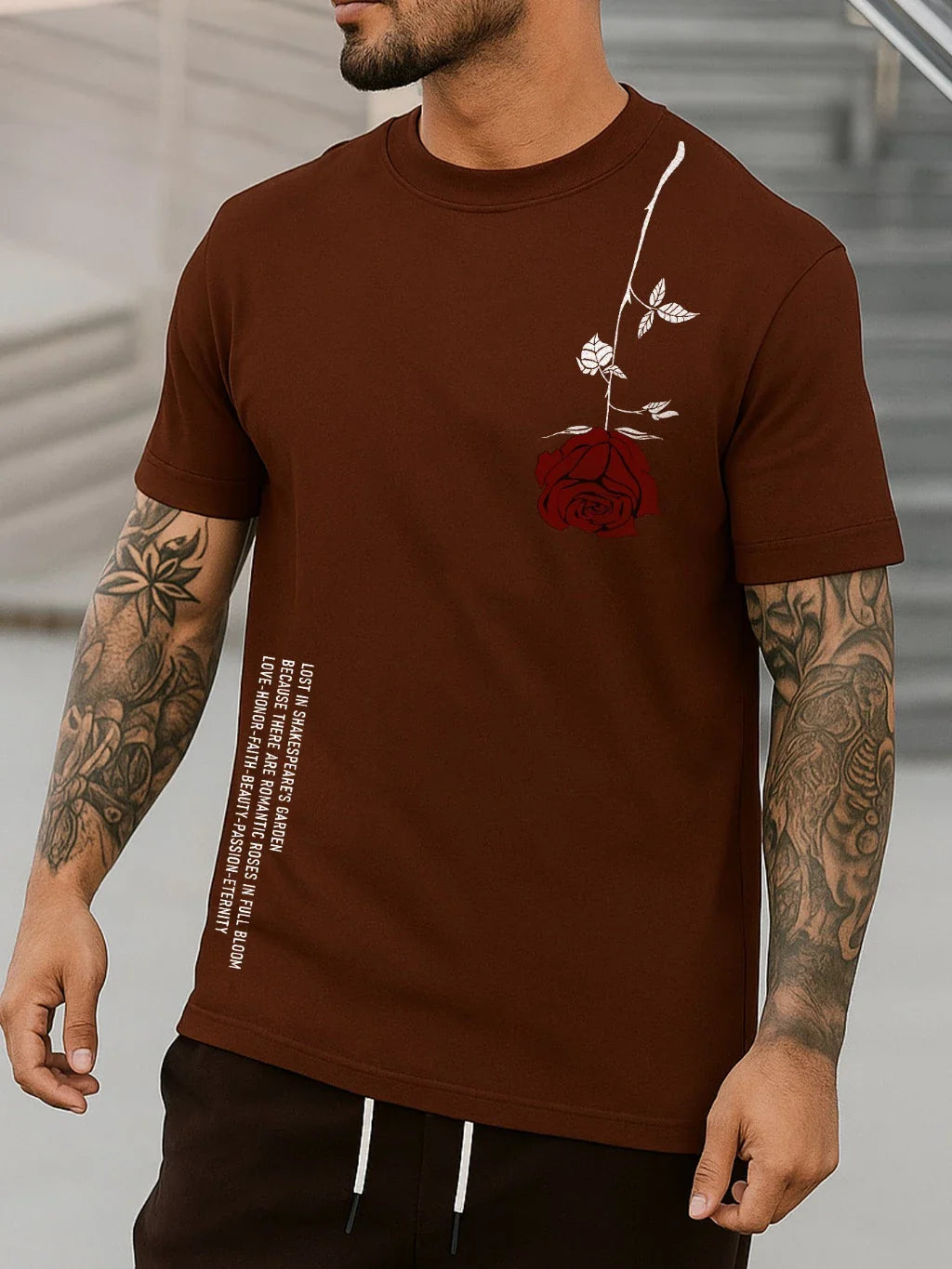 Camiseta Masculina Plus Size Shakespeare’s Bloom — Romance, Estilo e Conforto