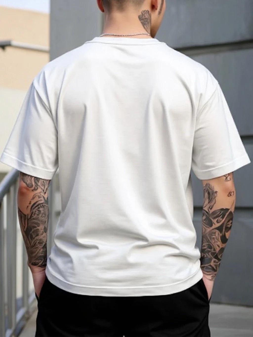 Camiseta Masculina Plus Size Shakespeare’s Bloom — Romance, Estilo e Conforto