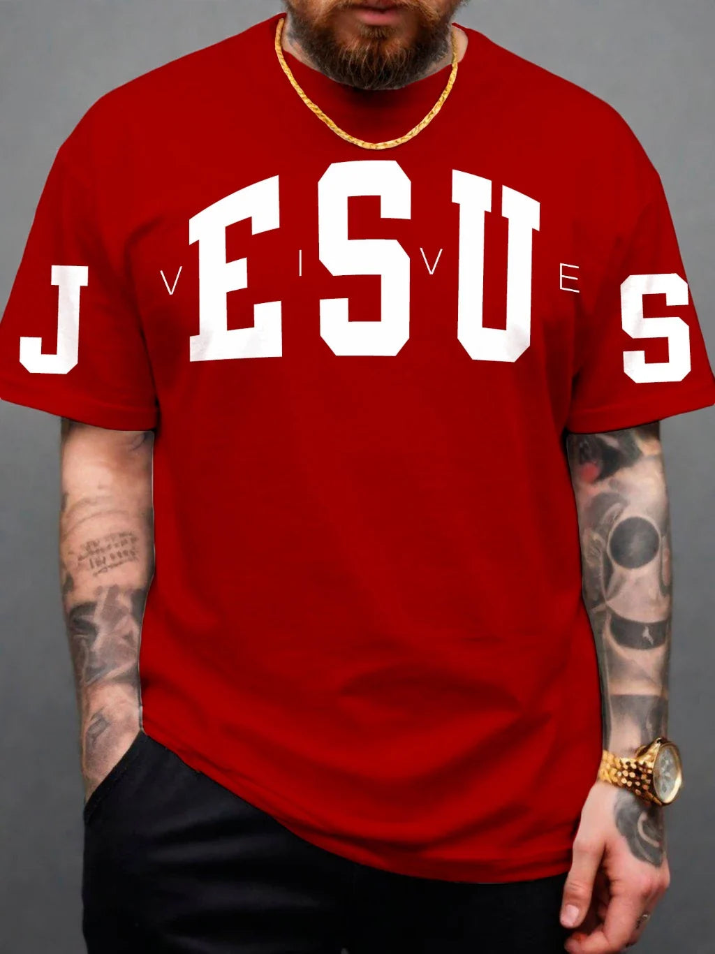 Camiseta Masculina Jesus Vive — A Vitória que Você Veste